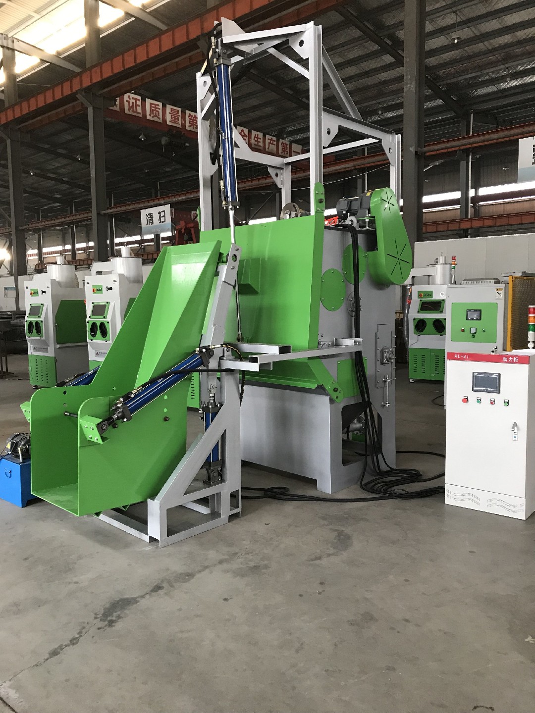 自動上下料自動噴砂機(jī)，履帶液體自動噴砂機(jī)，智能自動噴砂機(jī)設(shè)備